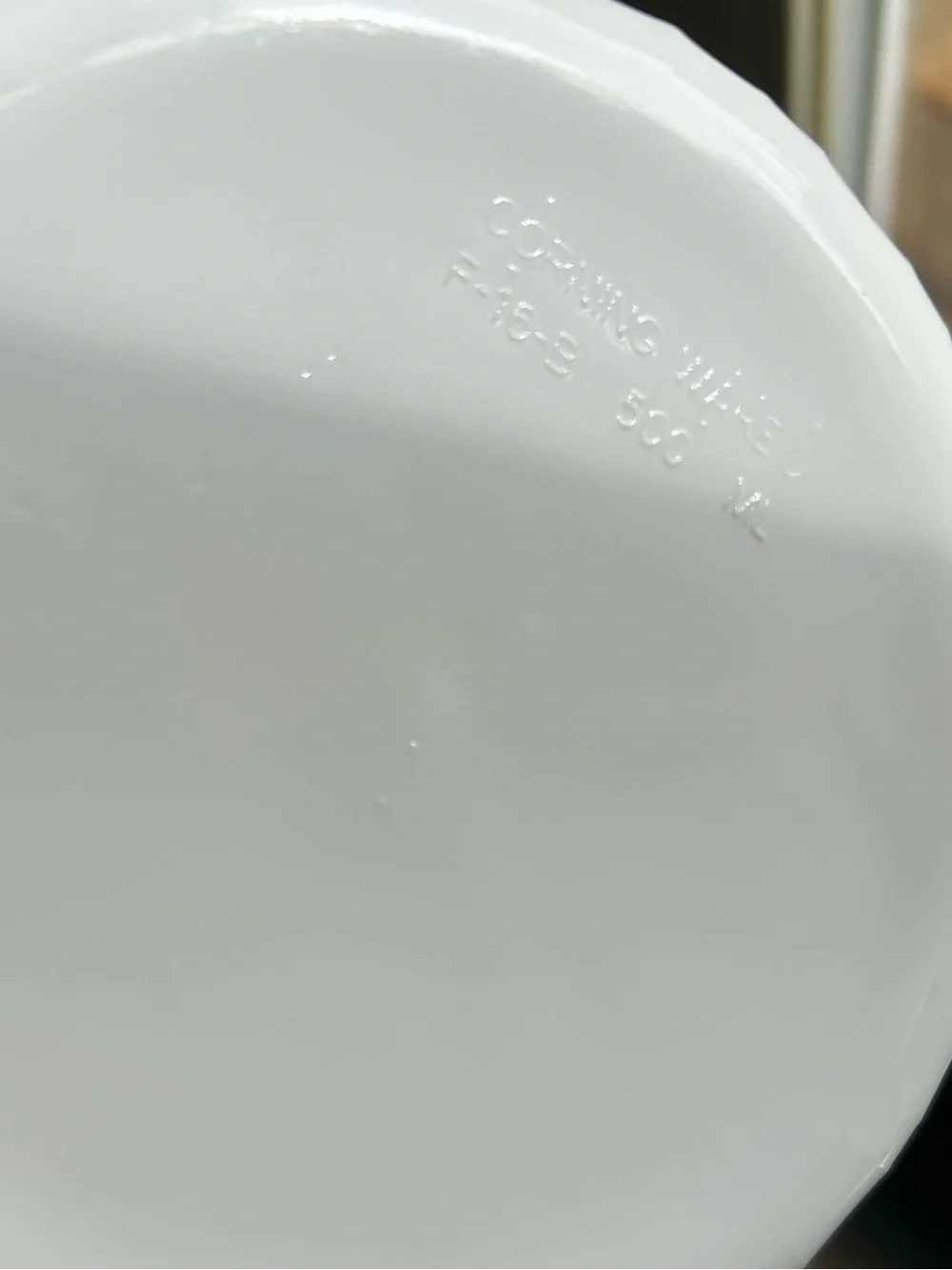 Corningware #F-16-B French White 24oz 500ml Round & (4)French White 7oz Rounds.